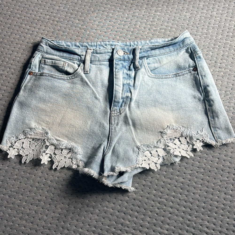 Wild Fable Jean shorts with lace size 6